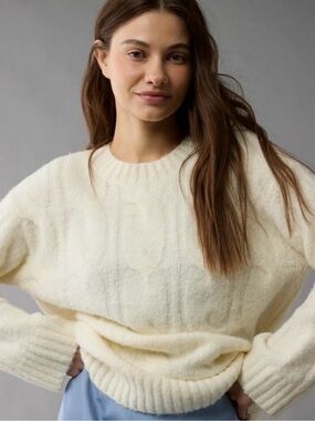 NWT - American Eagle Cable Knit Pullover Sweater in Cream